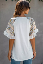 Load image into Gallery viewer, White Floral Print Color Block Ruffled Short Sleeve Blouse
